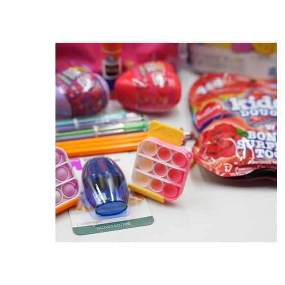 Cat & Jack Floral Backpack Bundle w/ Embark Lunch Bag, Toys & Supplies NEW - Picture 8 of 16